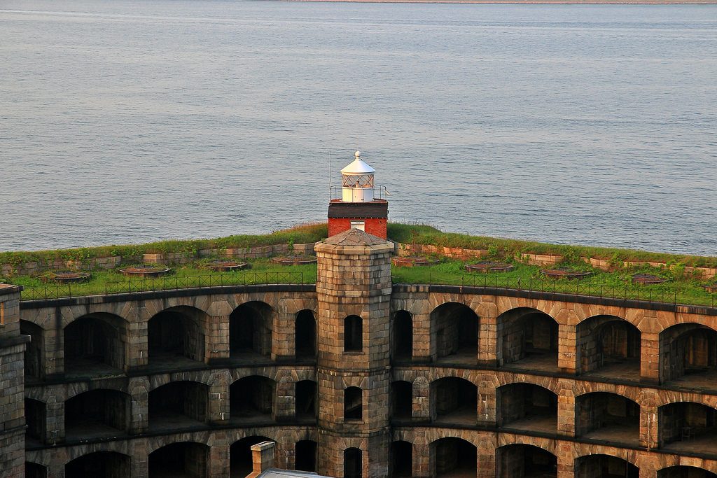 Lighthouses of New York City: Fort Wadsworth Light
