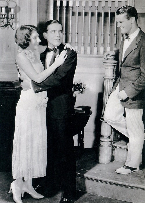 Humphrey Bogart; drunkard from Casablanca 2 Humphrey Bogart and Mary Philips