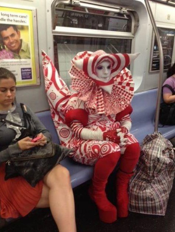 23 weird images from New York City Subway 19 Weird New York City Subway