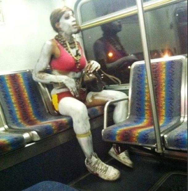23 weird images from New York City Subway 2 Weird New York City Subway