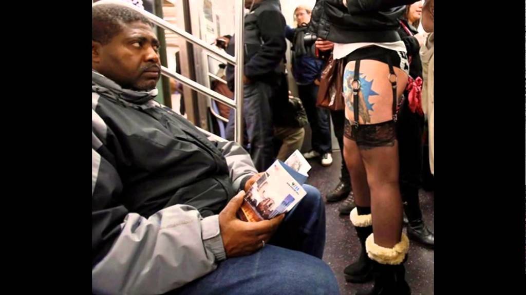 23 weird images from New York City Subway 17 Weird New York City Subway