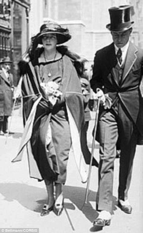 Fashion of NYC men and women in the 1920s (Gallery) 12 NYC fashion for men and women in the 1920s