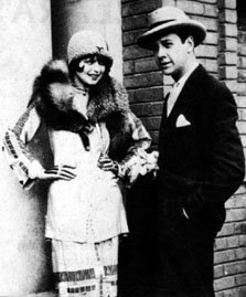 Fashion of NYC men and women in the 1920s (Gallery) 4 NYC fashion for men and women in the 1920s