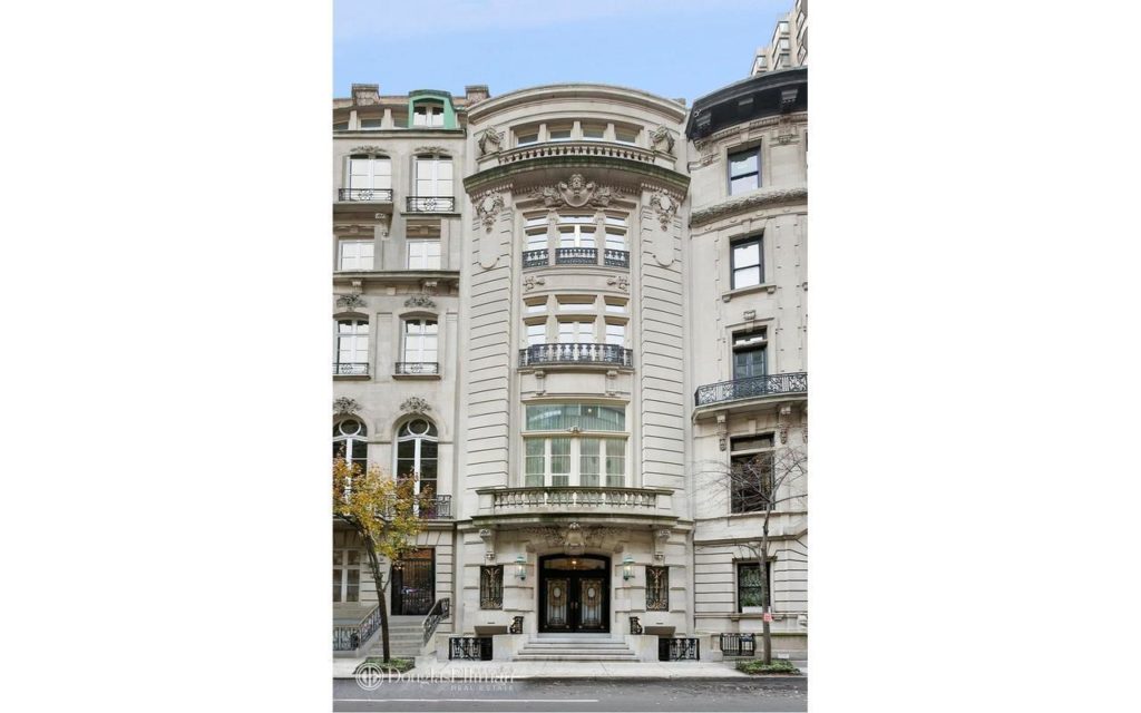 8 East 62nd Street