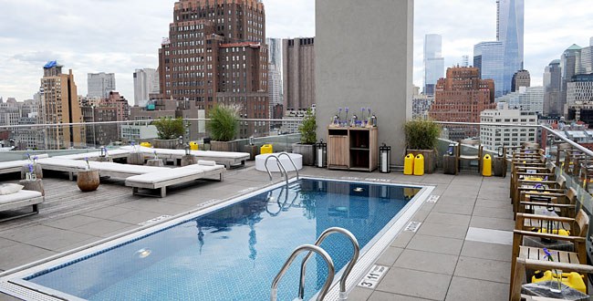 10 Best Rooftop Pools in NYC 4 Best Rooftop Pools in NYC_Jimmy at the James