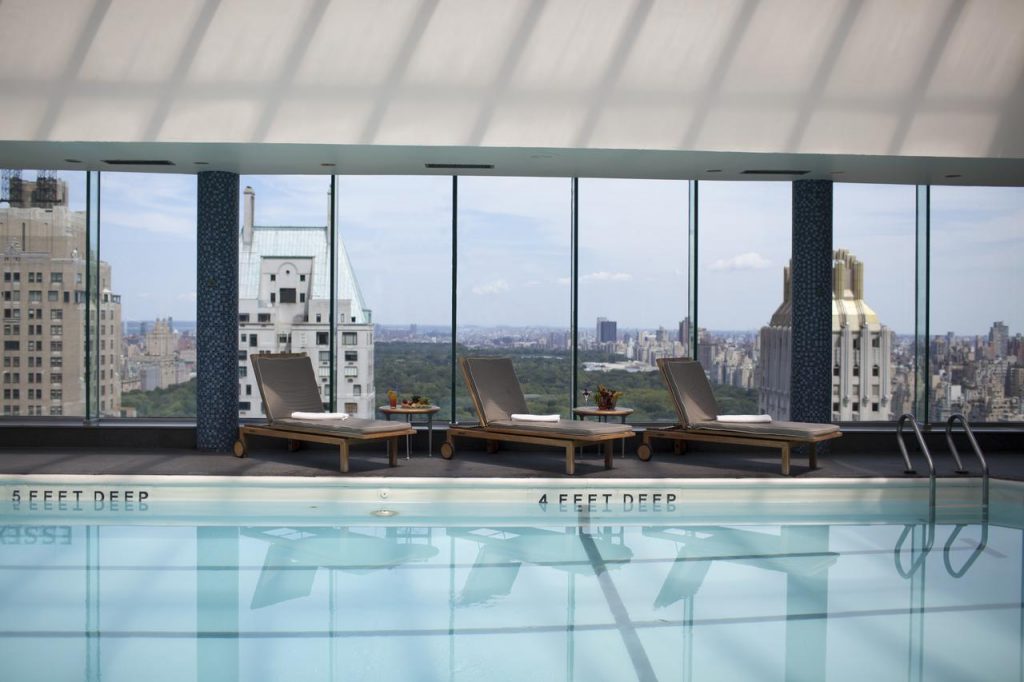 10 Best Rooftop Pools in NYC 7 Best Rooftop Pools in NYC_Le Parker Meridien