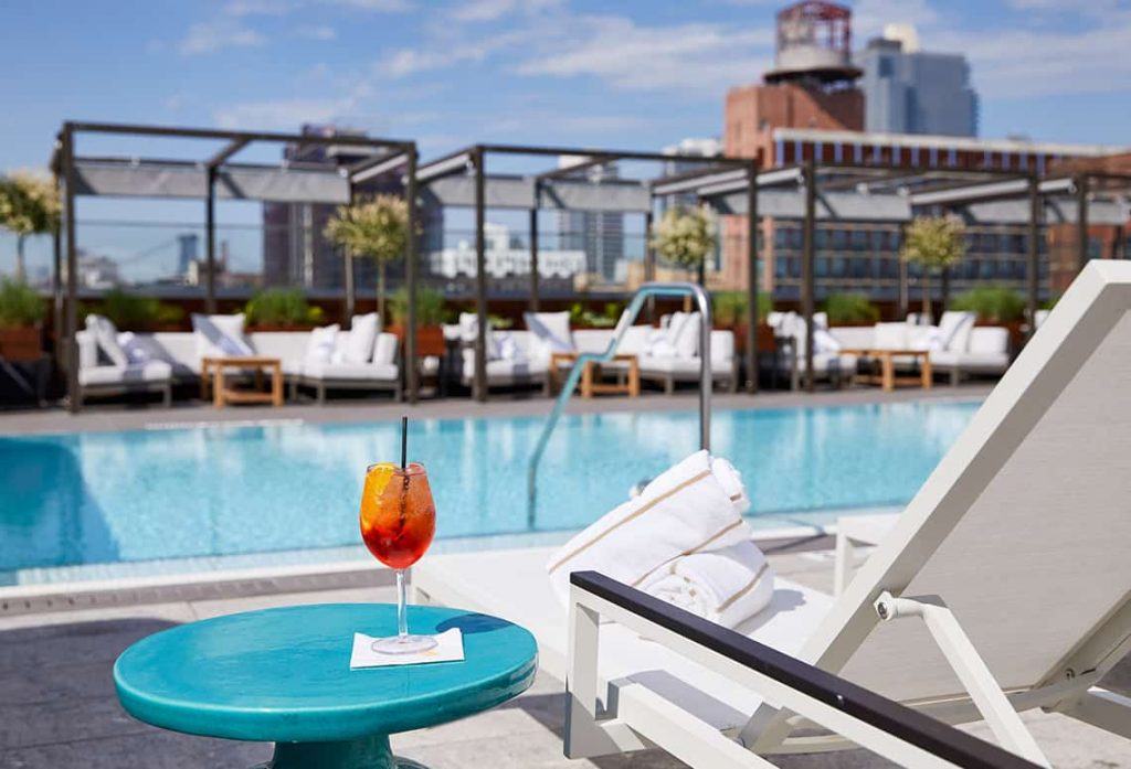 10 Best Rooftop Pools in NYC 10 Best Rooftop Pools in NYC_Vale Pool