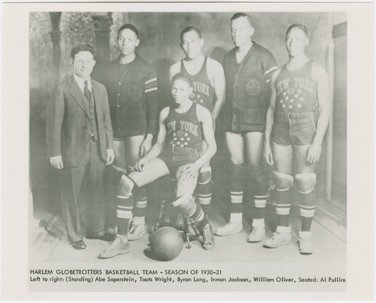 Old days in Harlem (Gallery and Videos) 12 Old days in Harlem: Harlem Globetrotters Basketball Team - Season of 1930-31.