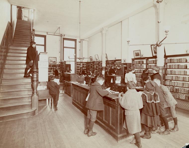Old days in Harlem (Gallery and Videos) 4 Old days in Harlem: NYPL, Harlem Branch,Children's Room.