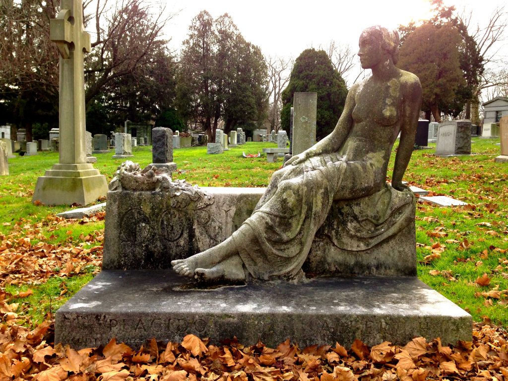 Creepy Ghost Stories From New York City: Woodland Cemetery