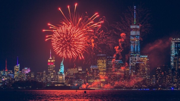Best Place To Watch New Year's Eve Fireworks in NYC 5 Best Place To Watch New Year's Eve Fireworks in NYC 3