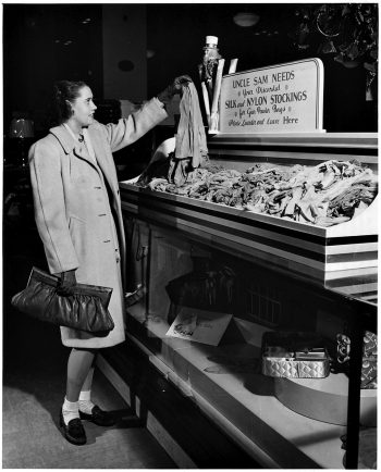 What Did New Yorkers Wear In 1940s? 28 What Did New Yorkers Wear In 1940s? 23