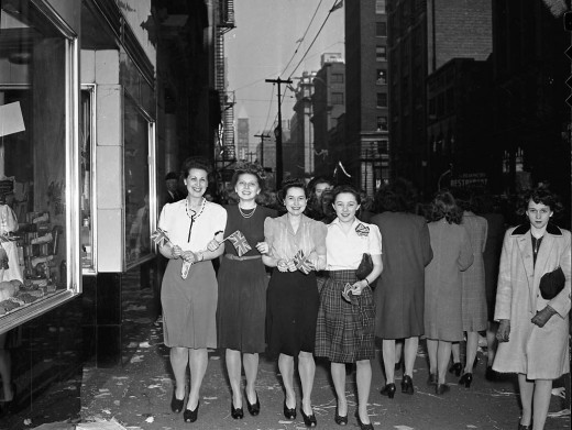 What Did New Yorkers Wear In 1940s? 25 What Did New Yorkers Wear In 1940s? 20