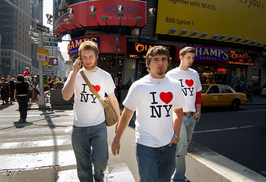 10 Ways To Blend In As A Native New Yorker 2 10 Ways To Blend In As A Native New Yorker: Dress appropriately