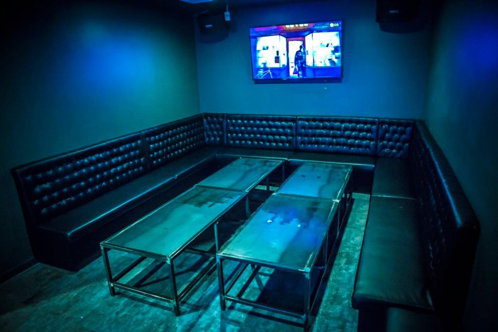 Karaoke in NYC? Top 7 Karaoke Bars To Embarrass Yourself in 2019 3